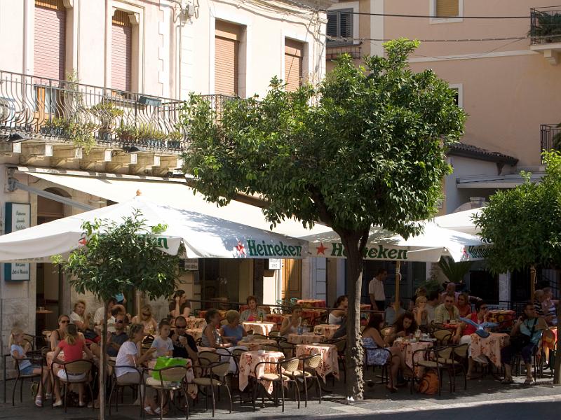 Taormina_Cafe.jpg - Taormina